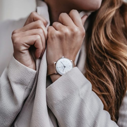 max-bill-Handaufzug_Berlin_Model_close2-scaled