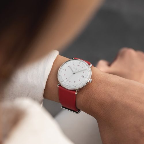 max-bill-MEGA-Solar-59_4325_02_Wrist-3-scaled